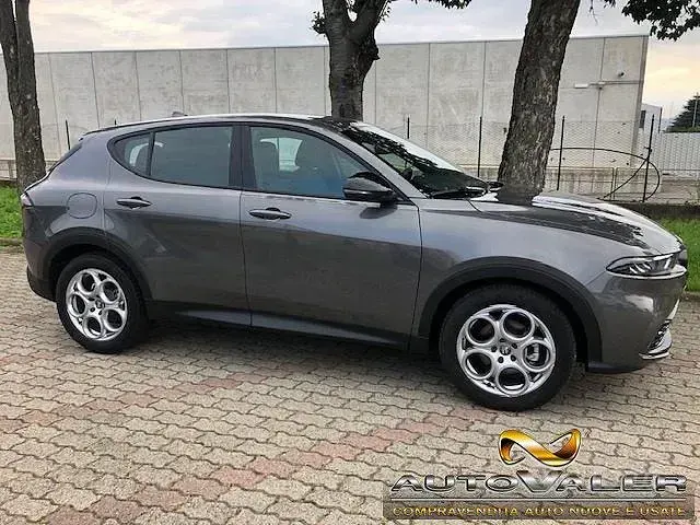 Usata Alfa Romeo Tonale Sprint 131 CV (96 kW) 2023 Grigio SUV