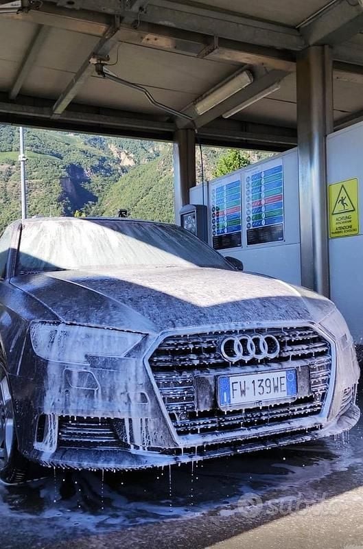 Usata Audi A3 Comfort 116 CV (85 kW) 2019 Grigio Berlina