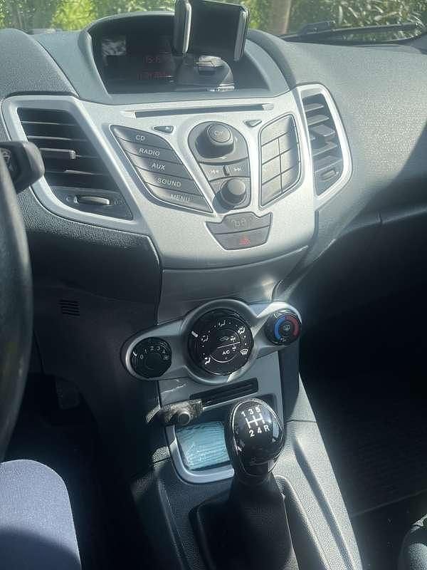 Usata Ford Fiesta Business Edition 69 CV (50 kW) 2012 Utilitaria