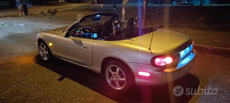 Usata Mazda MX5 2002 Grigio Cabrio