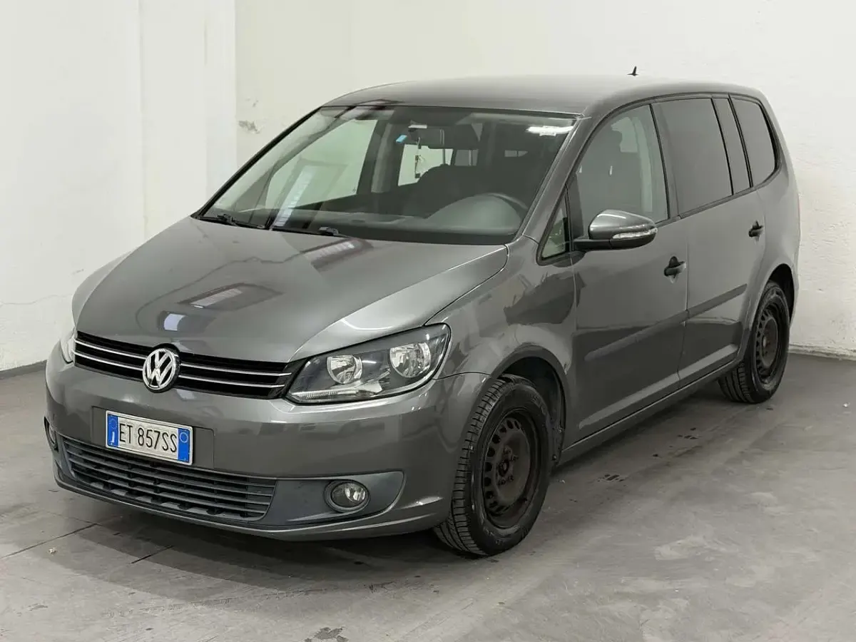 Usata VW Touran Comfortline 105 CV (77 kW) 2014 Grigio Monovolume