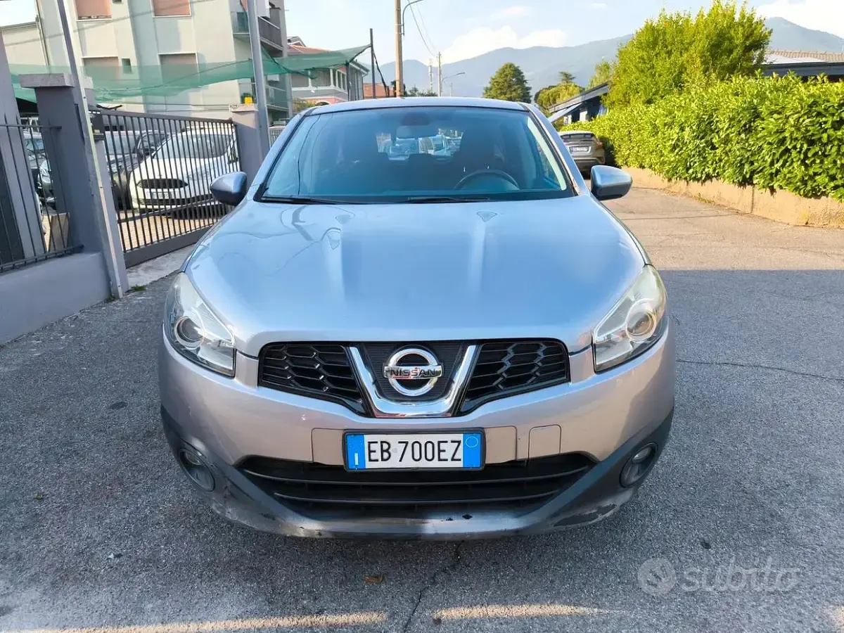 Usata Nissan Qashqai Tekna 110 CV (80 kW) 2010 Grigio SUV