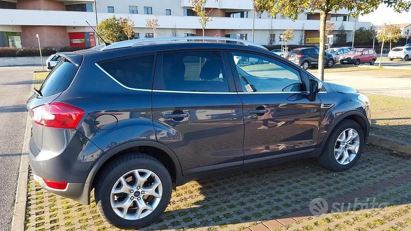 Usata Ford Kuga Titanium 140 CV (102 kW) 2012 SUV