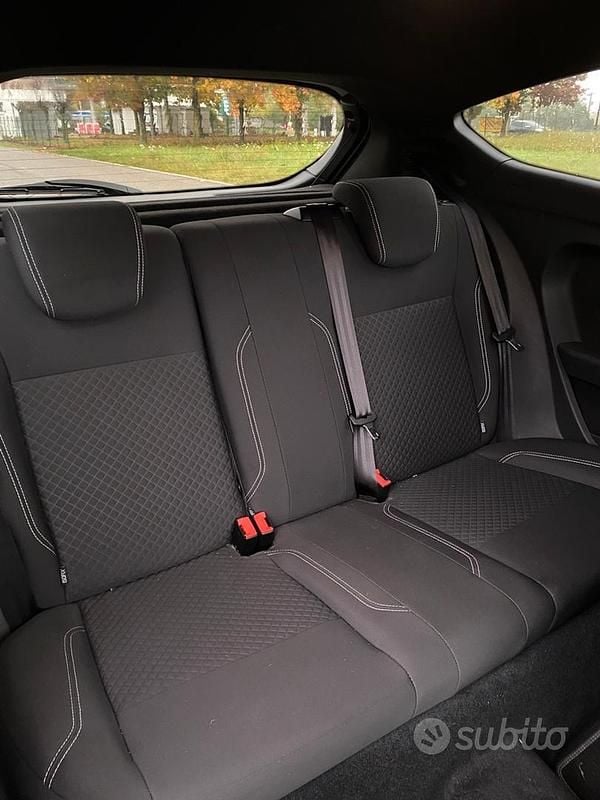 Usata Ford Fiesta 75 CV (55 kW) 2017 Berlina