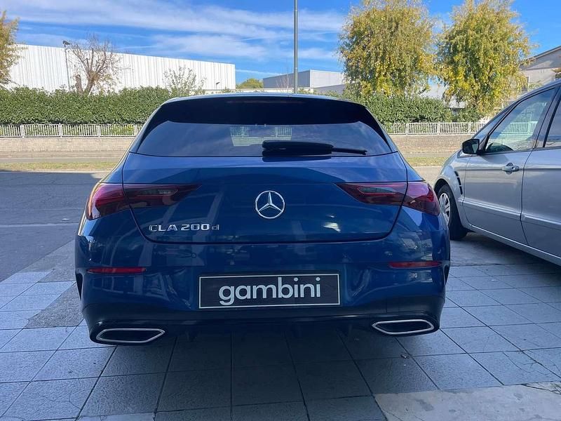 Usata Mercedes CLA200 Shooting Brake AMG Line Premium 150 CV (110 kW) 2025 Blu/azzurro Station wagon