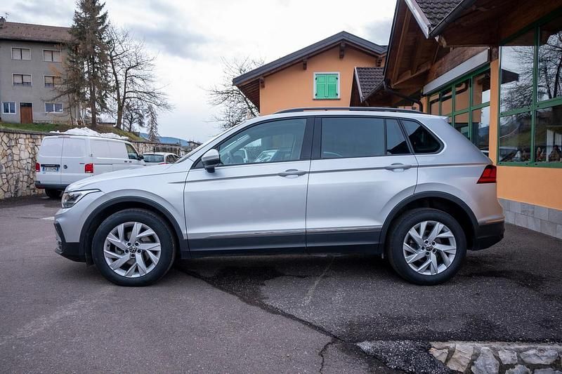 Usata VW Tiguan 150 CV (110 kW) 2021 Argento SUV