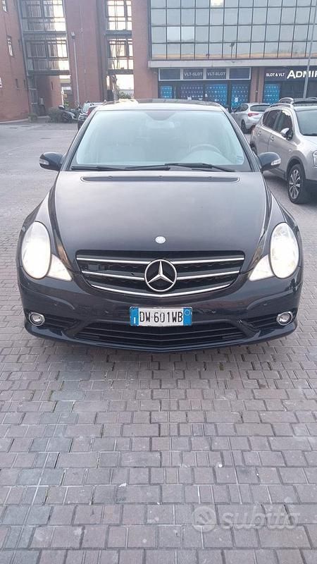 Usata Mercedes R350 2009 Blu Monovolume