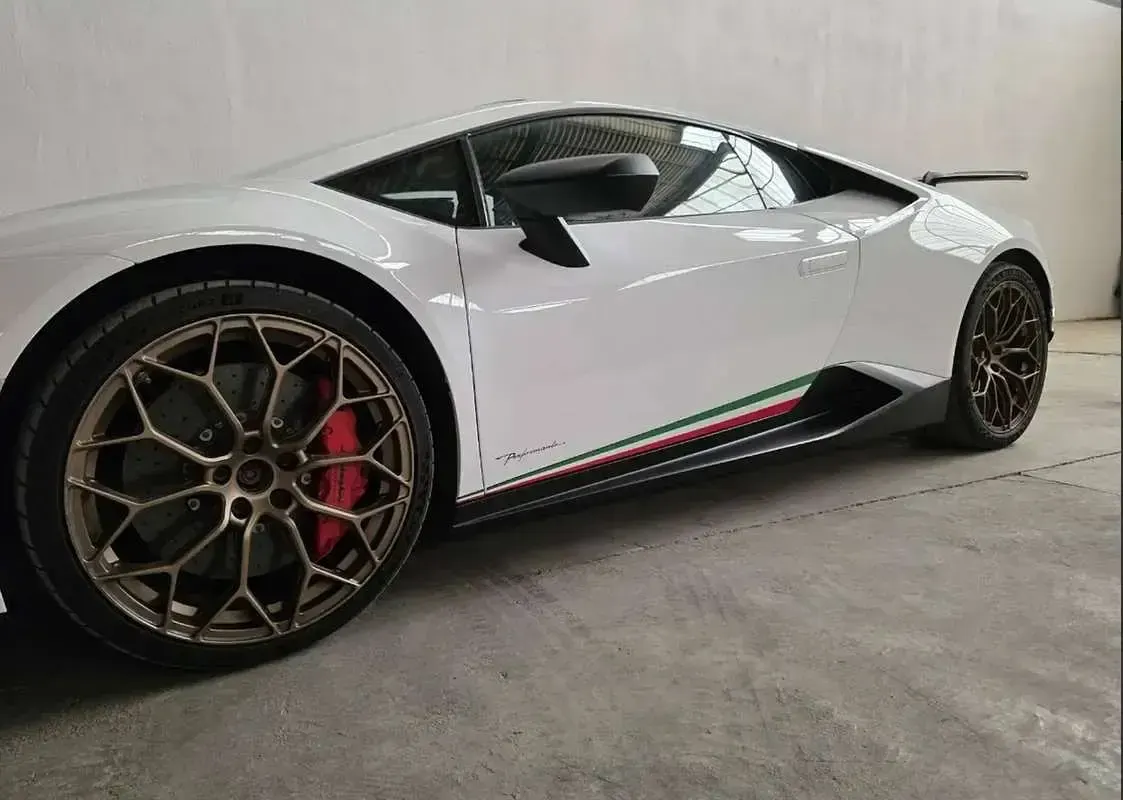 Usata Lamborghini Huracán 639 CV (469 kW) 2018 Bianco Coupé