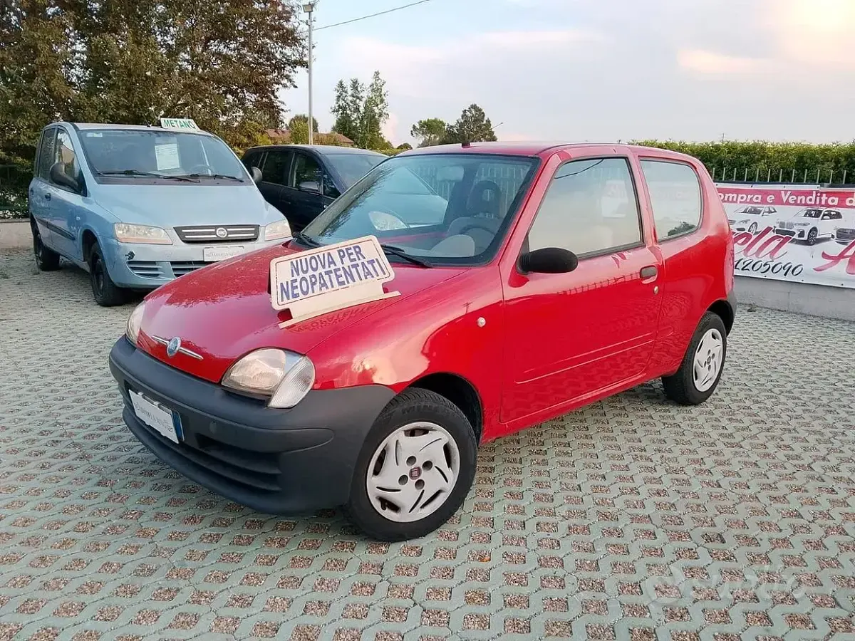 Usata Fiat 600 54 CV (39 kW) 2007 Utilitaria