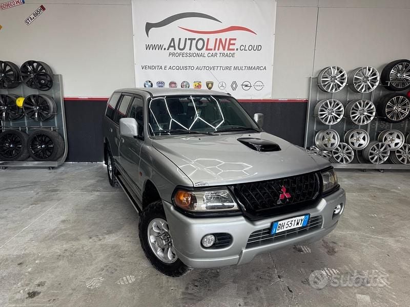 Usata Mitsubishi Pajero Sport 100 CV (73 kW) 2000 Grigio SUV