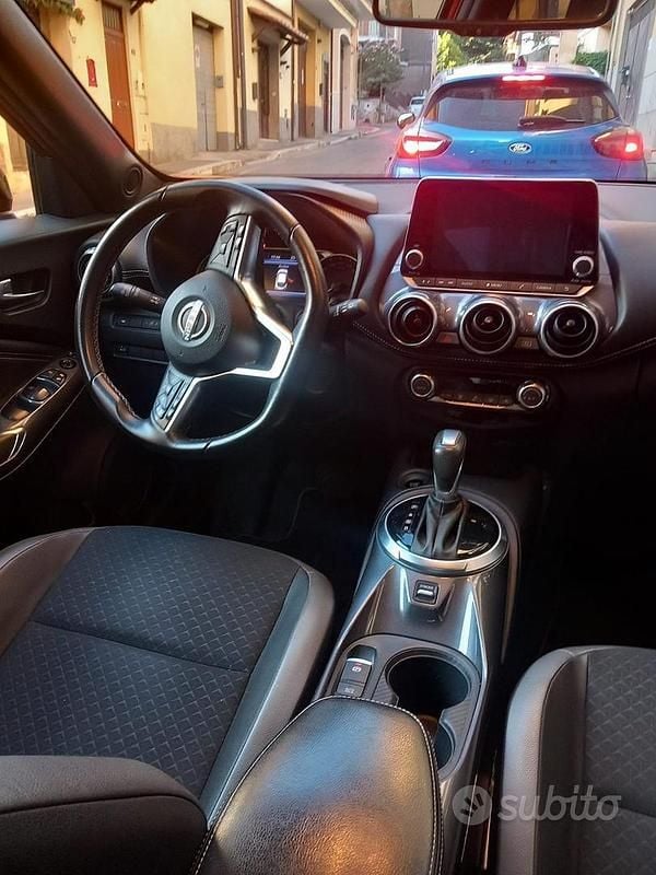 Usata Nissan Juke N-Connecta 114 CV (83 kW) 2023 Rosso SUV