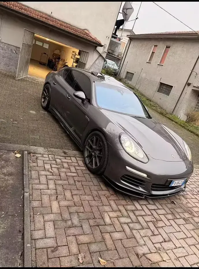 Usata Porsche Panamera 300 CV (220 kW) 2015 Nero Utilitaria
