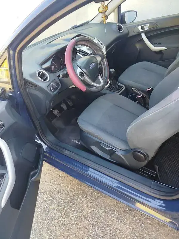 Second-hand Ford Fiesta Business Edition 69 CP (50 kW) 2012 Berlinǎ