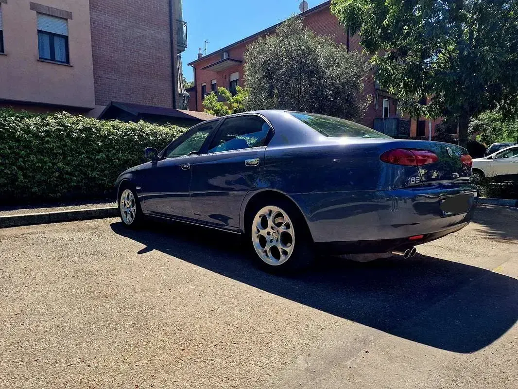Usata Alfa Romeo 166 Super 226 CV (166 kW) 1999 Grigio Berlina