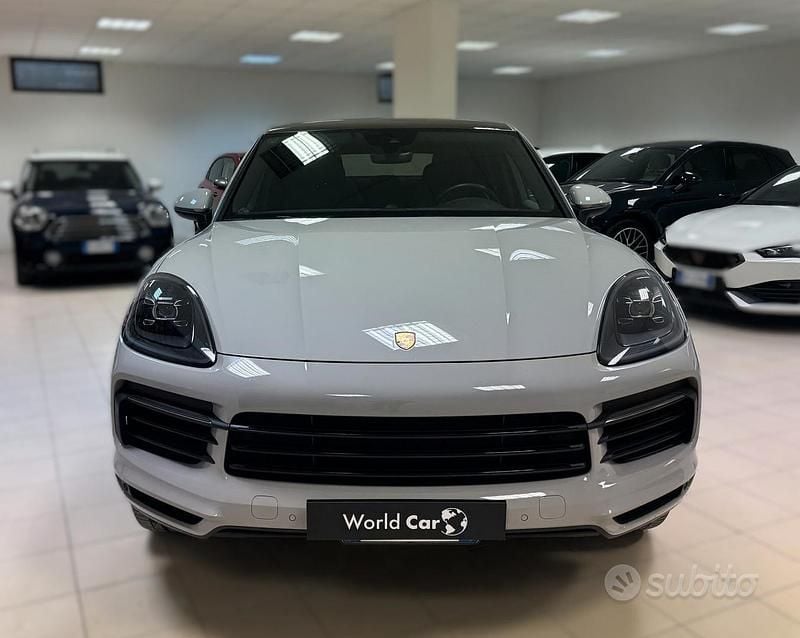 Usata Porsche Cayenne 340 CV (250 kW) 2020 Grigio SUV
