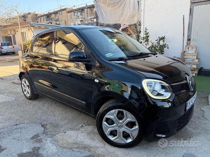 Usata Renault Twingo 90 CV (66 kW) 2022 Nero Utilitaria