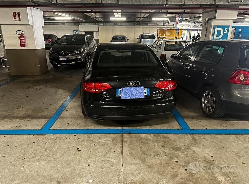 Usata Audi A4 140 CV (102 kW) 2010 Blu Berlina