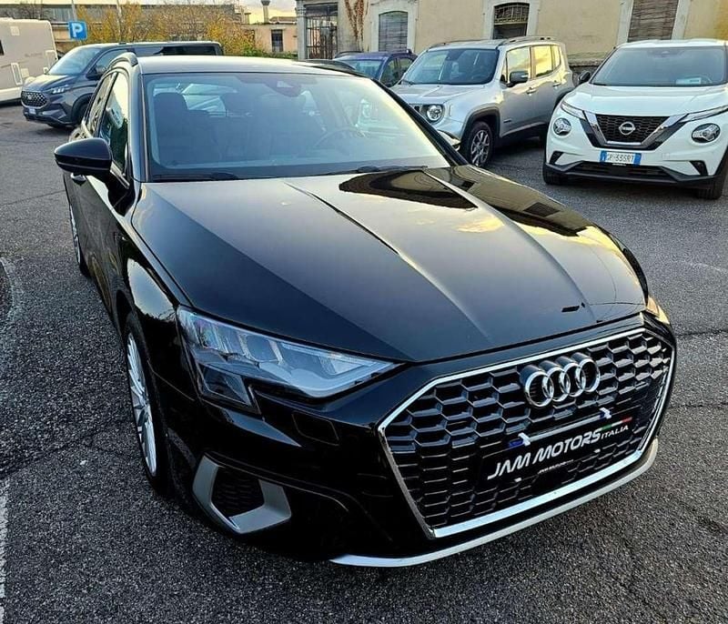 Usata Audi A3 Advanced 150 CV (110 kW) 2024 Nero metallizzato Berlina