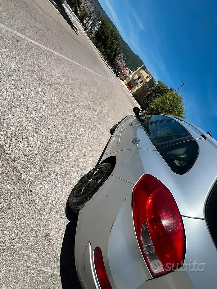 Usata Renault Clio 48 CV (35 kW) 2010 Grigio Station wagon