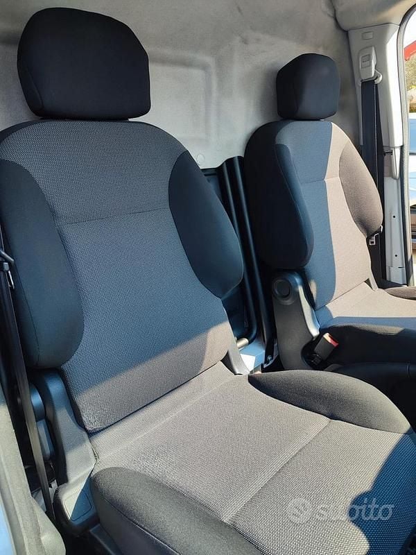 Gebraucht Peugeot Partner 75 PS (55 kW) 2017 Weiß