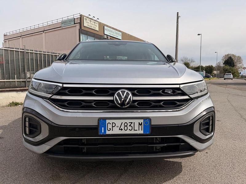 Usata VW T-Roc R-line 150 CV (110 kW) 2023 Argento SUV