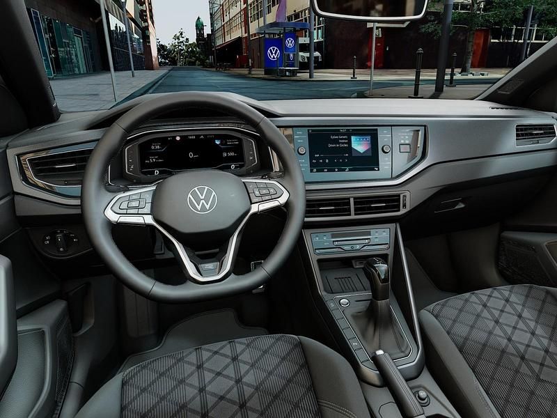 Nuova VW Taigo R-line Plus 115 CV (84 kW) 2026 Pure white nero SUV