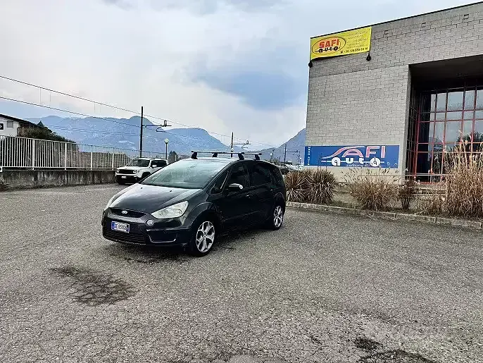 Usata Ford S-MAX S 140 CV (102 kW) 2006 Nero Monovolume