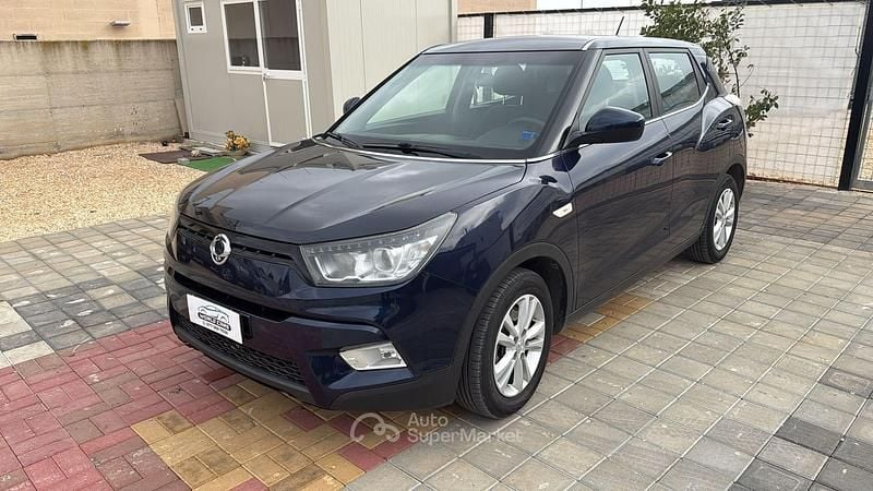 Usata Ssangyong (KGM) Tivoli 121 CV (88 kW) 2016 Blu SUV