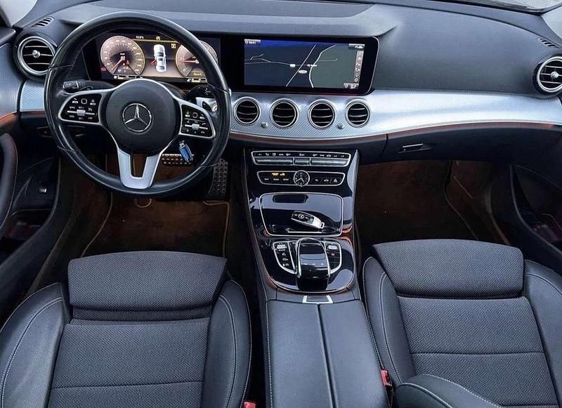 Usata Mercedes E200 Premium 150 CV (110 kW) 2019 Berlina