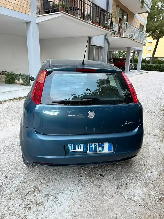 Usata Fiat Grande Punto 65 CV (47 kW) 2008 Blu Utilitaria