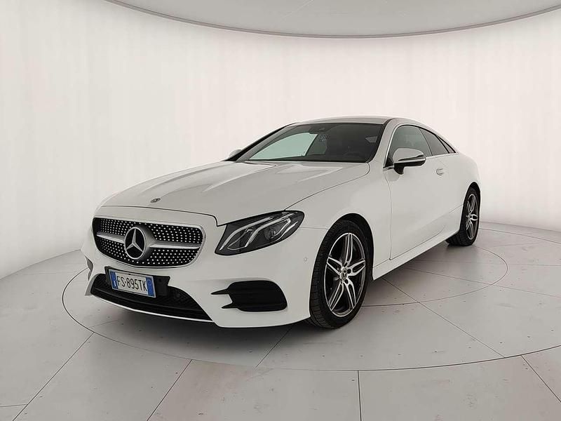 Usata Mercedes E220 Premium 194 CV (142 kW) 2018 Bianco Coupé