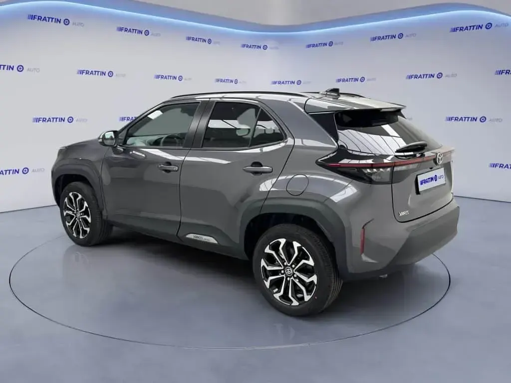 Nuova Toyota Yaris 2026 Utilitaria