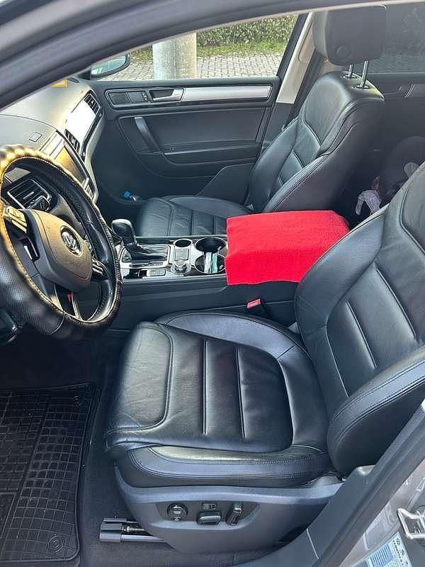 Usata VW Touareg 204 CV (150 kW) 2015 Grigio SUV