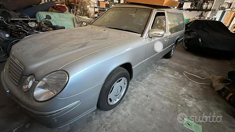 Usata Mercedes E250 1991 Grigio