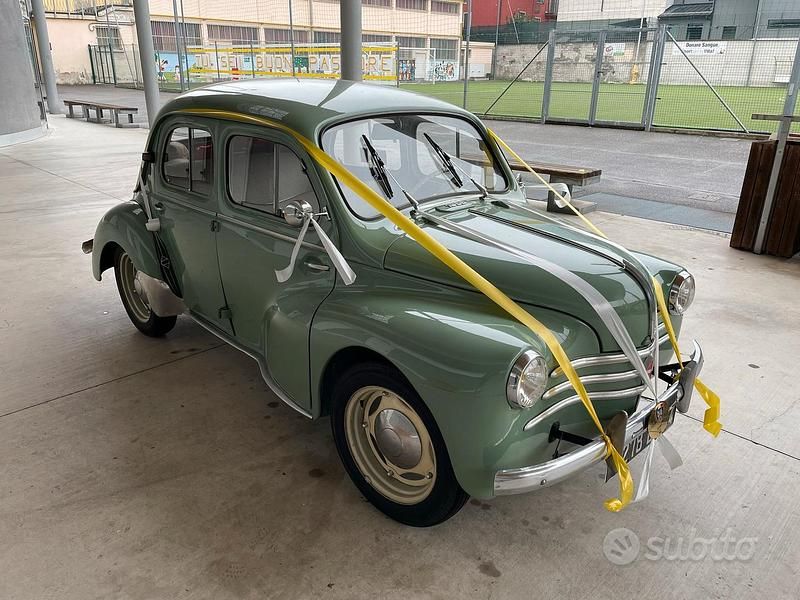 Usata Renault R4 1950 Verde Berlina