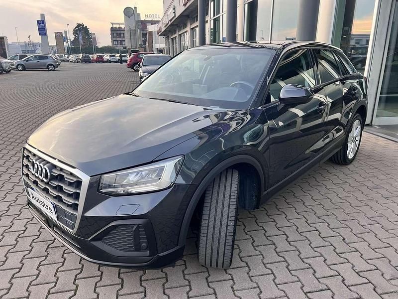Usata Audi Q2 Business 116 CV (85 kW) 2022 Grigio SUV