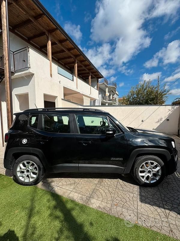 Usata Jeep Renegade 120 CV (88 kW) 2017 Nero SUV
