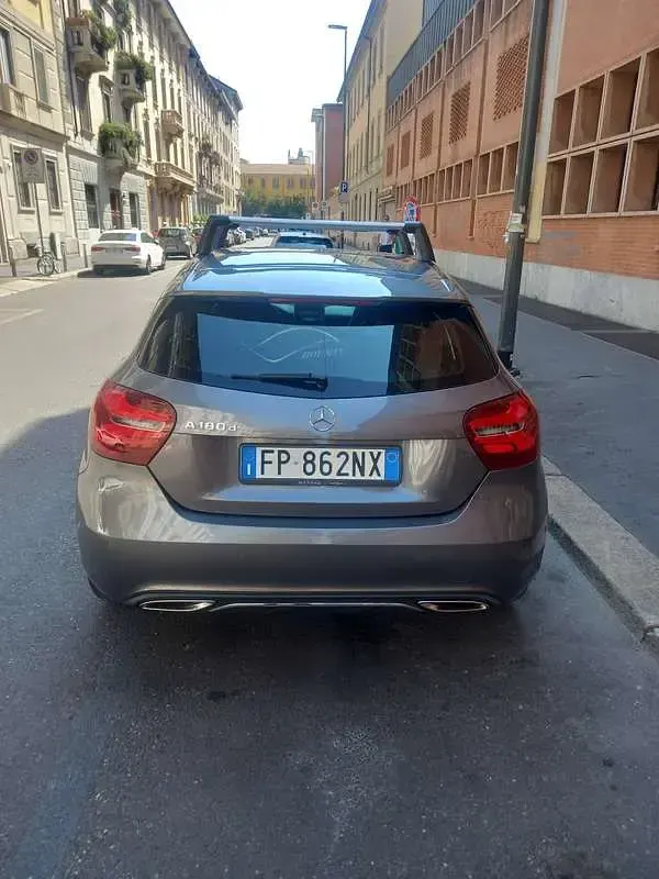 Usata Mercedes A180 Executive 109 CV (80 kW) 2018 Grigio Berlina