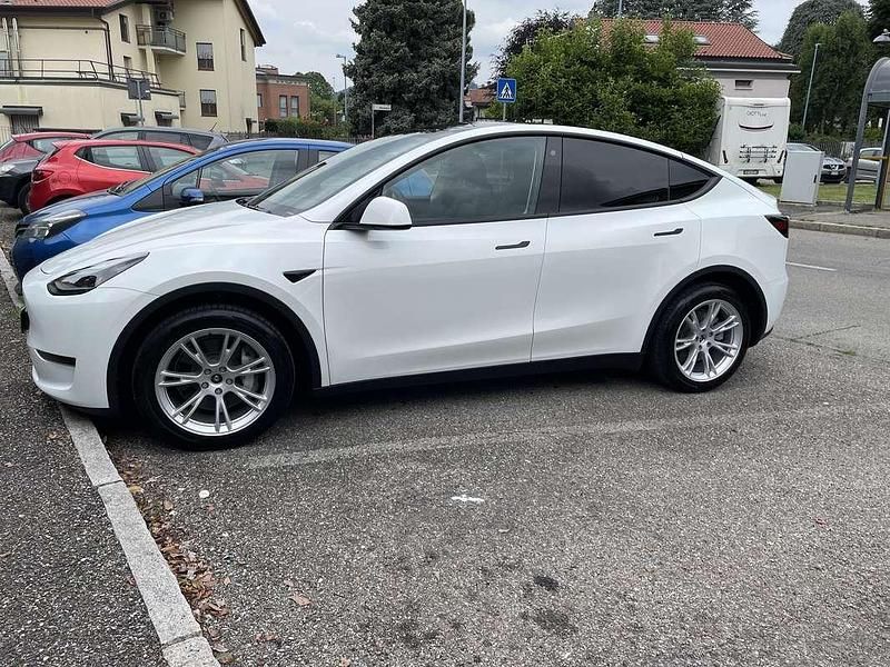 Usata Tesla Model Y 152 kW (208 CV) 2023 SUV