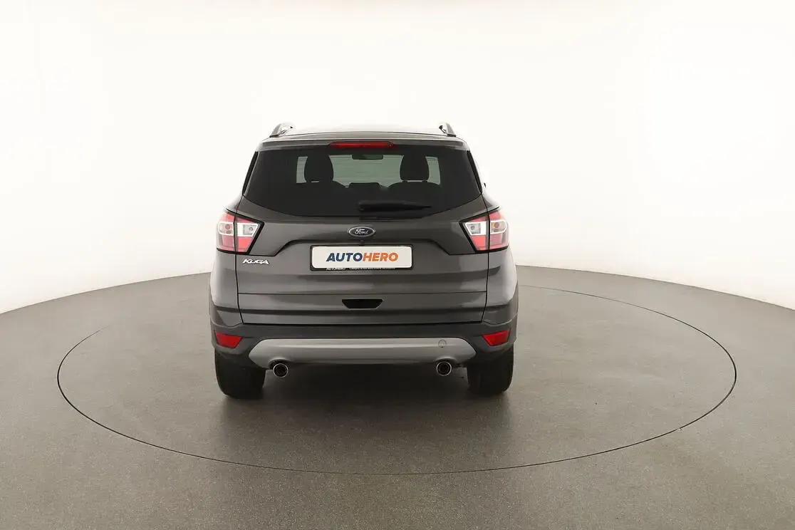 Usata Ford Kuga Titanium 120 CV (88 kW) 2018 Grigio SUV