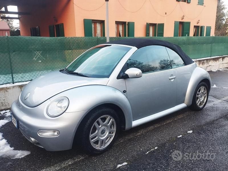 Usata VW New Beetle 2003 Utilitaria