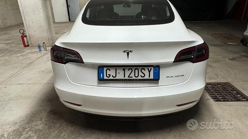 Usata Tesla Model 3 345 kW (470 CV) 2022 Bianco Berlina