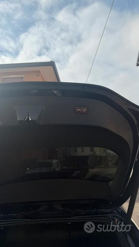 Usata Mercedes CLA200 136 CV (100 kW) 2018 Blu Station wagon