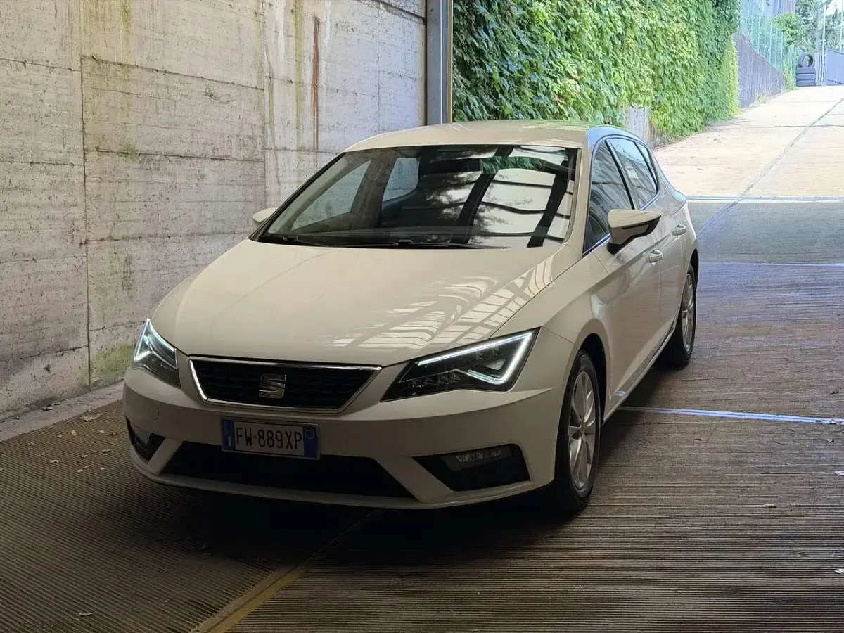 Usata Seat Leon 116 CV (85 kW) 2019 Bianco Berlina