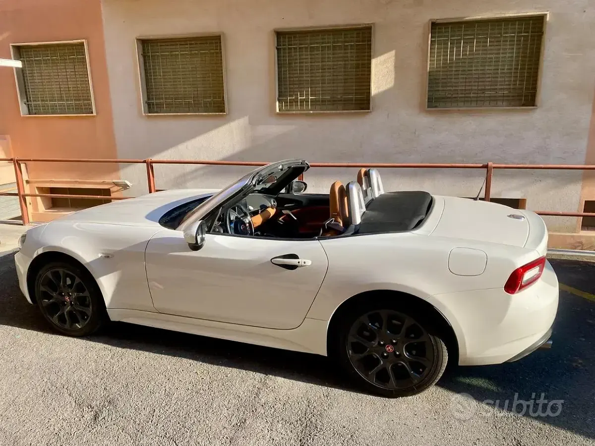 Usata Fiat 124 140 CV (102 kW) 2017 Bianco Cabrio