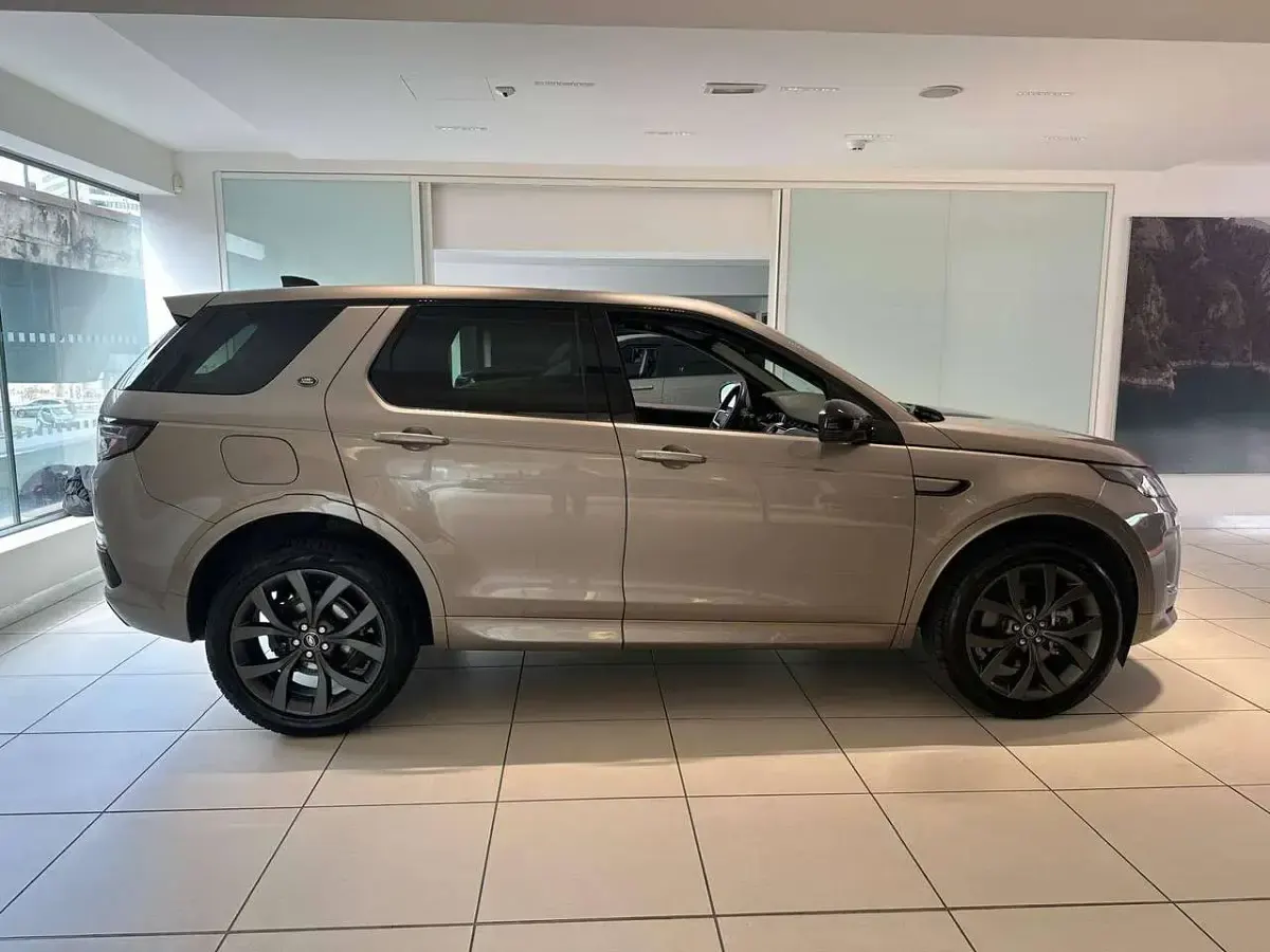 Usata Land Rover Discovery Sport SE Dynamic 163 CV (119 kW) 2022 Lanthau bronze SUV
