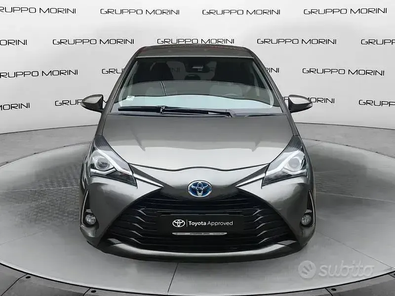 Usata Toyota Yaris Hybrid Active 101 CV (74 kW) 2017 Other Berlina
