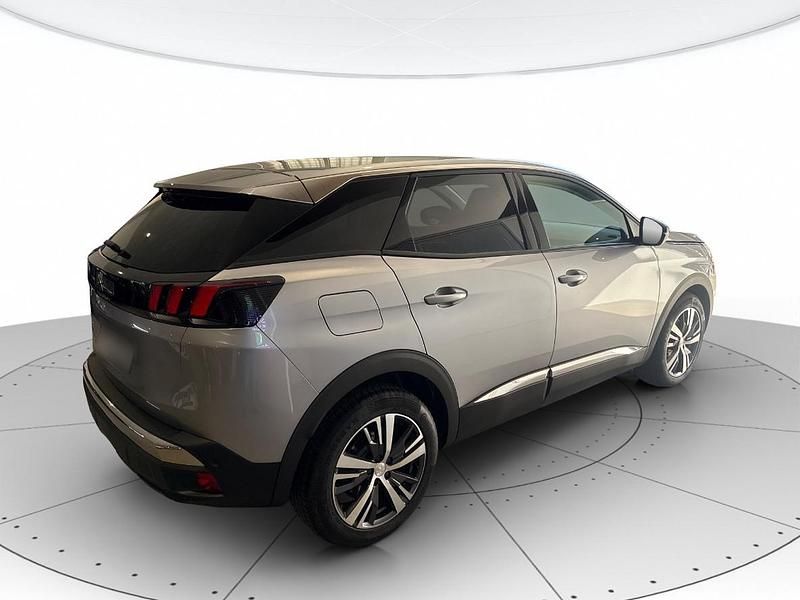 Usata Peugeot 3008 Allure 131 CV (96 kW) 2022 Grigio SUV