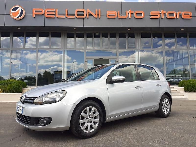 Usata VW Golf VI 102 CV (75 kW) 2010 Argento Utilitaria