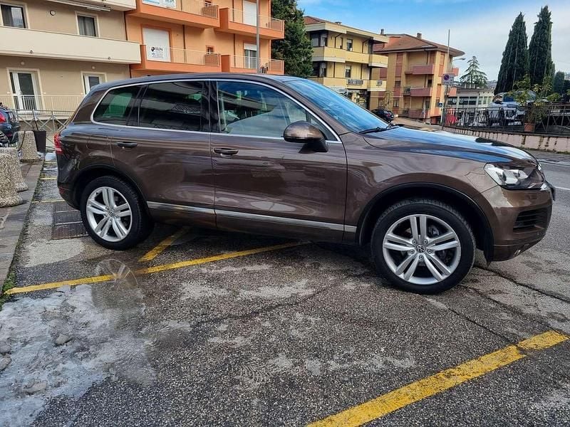 Usata VW Touareg Executive 245 CV (180 kW) 2012 Bronzo SUV
